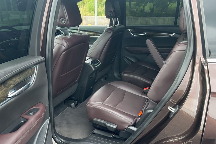Used Cadillac XT6 2020 28T Six-Seater Four-Wheel-Drive Luxury Version Interior 4