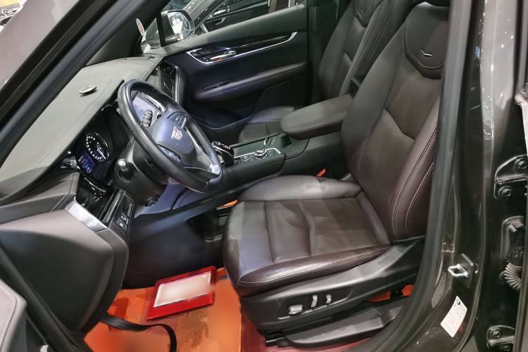Used Cadillac XT6 2020 28T Seven-Seater Luxury Version Left Front Seat