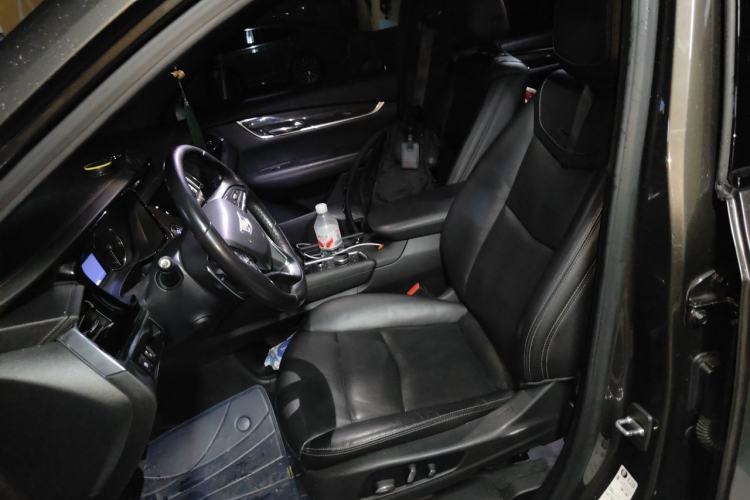 Used Cadillac XT6 2020 28T Six-Seater Luxury Version Left Front Seat