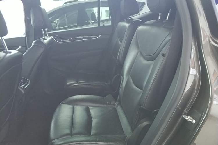 Used Cadillac XT6 2020 28T Six-Seater Luxury Version Left Rear Seat