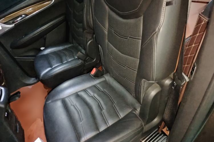Used Cadillac XT6 2020 28T Six-Seater Four-Wheel-Drive Platinum Sport Edition Left Rear Seat