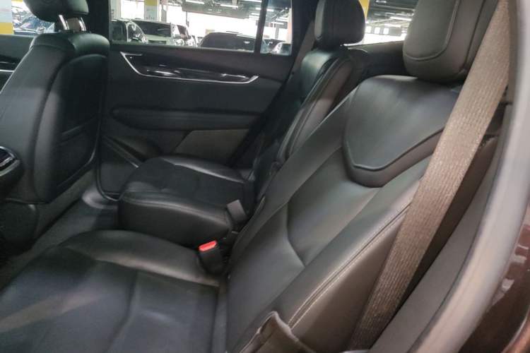 Used Cadillac XT6 2020 28T Six-Seater Four-Wheel-Drive Luxury Version Left Rear Seat