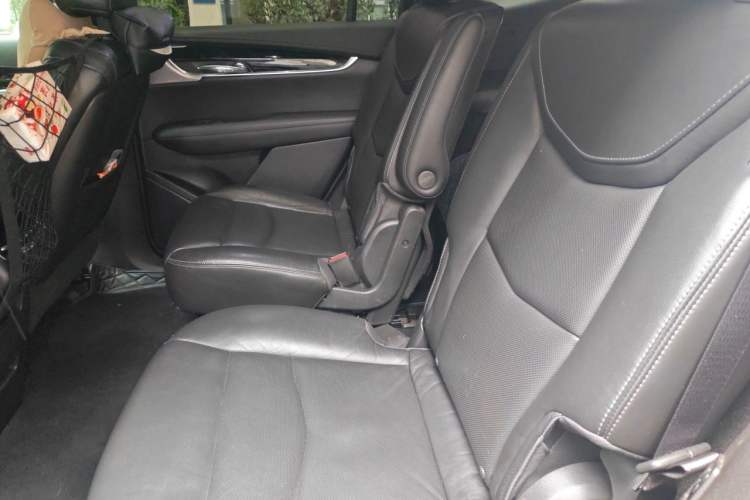 Used Cadillac XT6 2020 28T Six-Seater Four-Wheel-Drive Luxury Version with Premium Sound System Left Rear Seat
