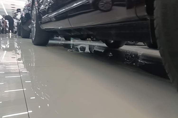 Used Cadillac XT6 2020 28T Six-Seater Four-Wheel-Drive Luxury Version Left Side Sill