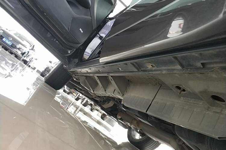 Used Cadillac XT6 2020 28T Six-Seater Luxury Version Left Side Sill