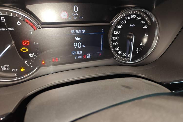 Used Cadillac XT6 2020 28T Six-Seater Four-Wheel-Drive Leading Sport Model Odometer Close Up
