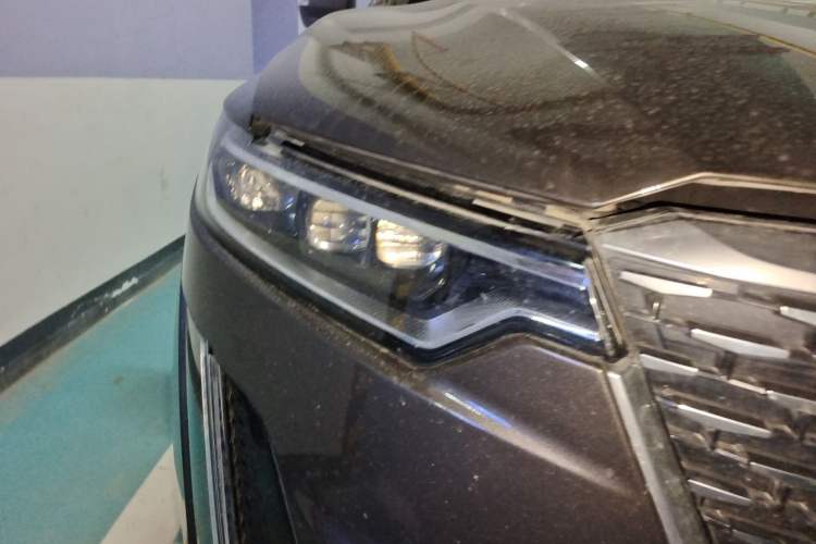 Used Cadillac XT6 2020 28T Six-Seater Four-Wheel-Drive Platinum Sport Edition Right Front Headlight