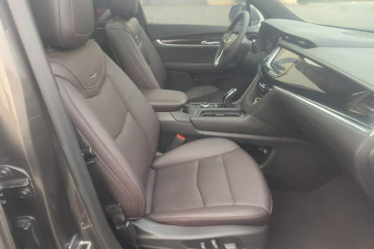 Used Cadillac XT6 2020 28T Seven-Seater Luxury Version Right Front Seat