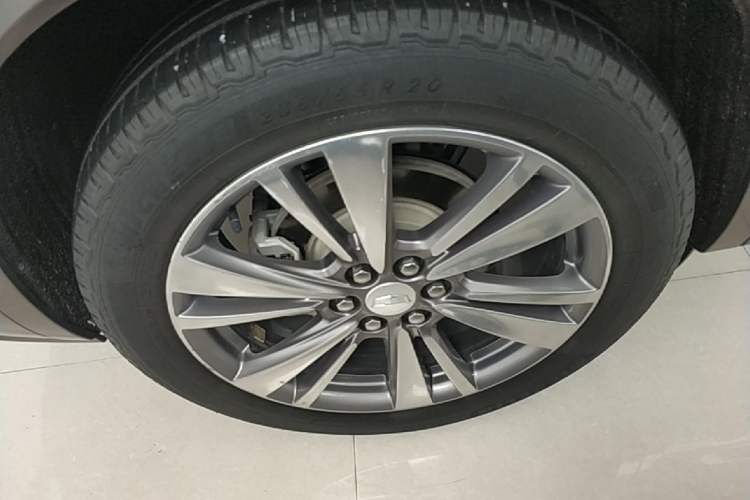 Used Cadillac XT6 2020 28T Six-Seater Luxury Version Right Rear Wheel Hub