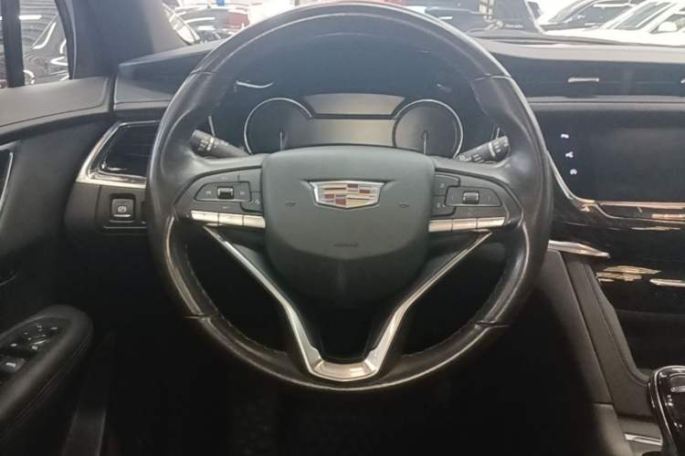 Used Cadillac XT6 2020 28T Six-Seater Four-Wheel-Drive Luxury Version Steering Wheel