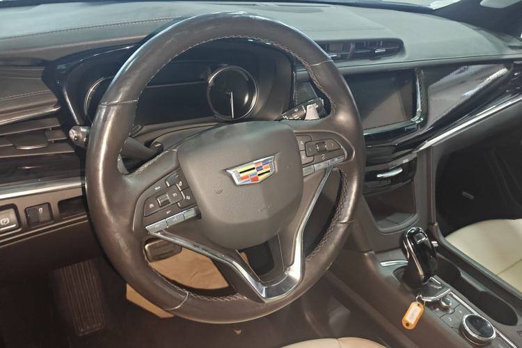 Used Cadillac XT6 2020 28T Six-Seater Four-Wheel-Drive Leading Sport Model Steering Wheel