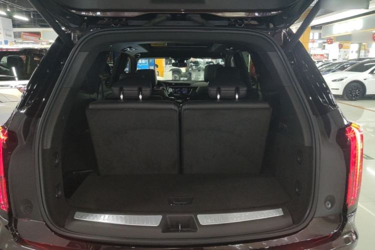 Used Cadillac XT6 2020 28T Six-Seater Four-Wheel-Drive Luxury Version Trunk