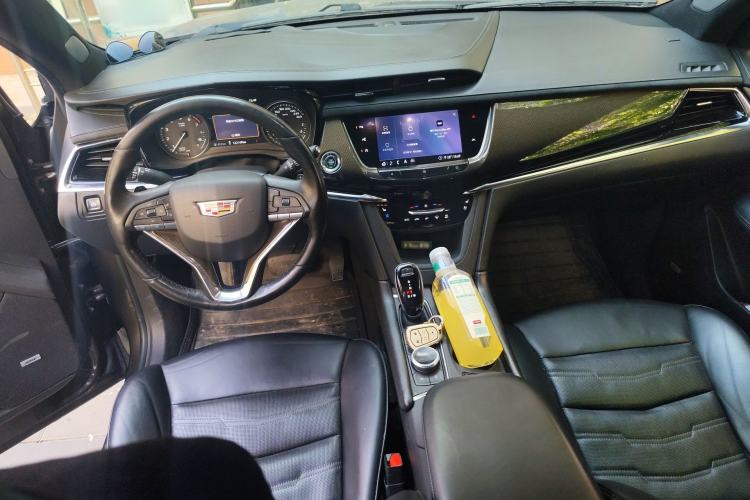 Used Cadillac XT6 2020 28T Six-Seater Four-Wheel-Drive Platinum Sport Edition Center Console