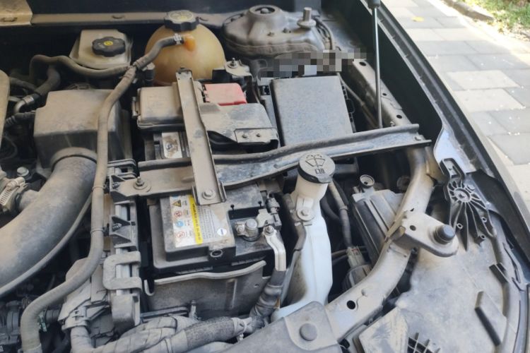 Used Cadillac XT6 2020 28T Six-Seater Four-Wheel-Drive Platinum Sport Edition Engine Bay Left