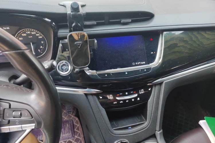 Used Cadillac XT6 2020 28T Six-Seater Luxury Version Audio And AC Panel