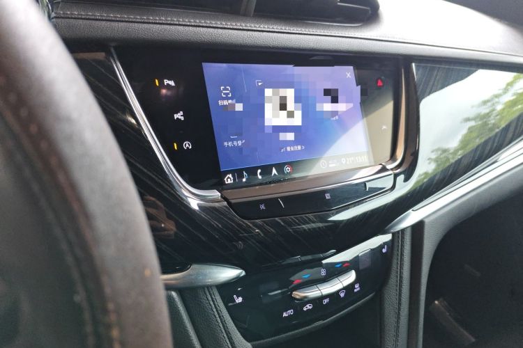 Used Cadillac XT6 2020 28T Six-Seater Four-Wheel-Drive Luxury Version Audio And AC Panel