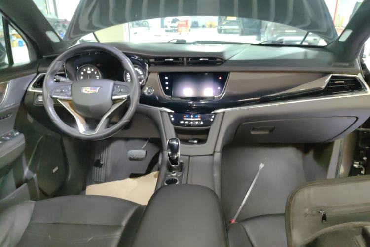 Used Cadillac XT6 2020 28T Six-Seater Four-Wheel-Drive Platinum Sport Edition Center Console