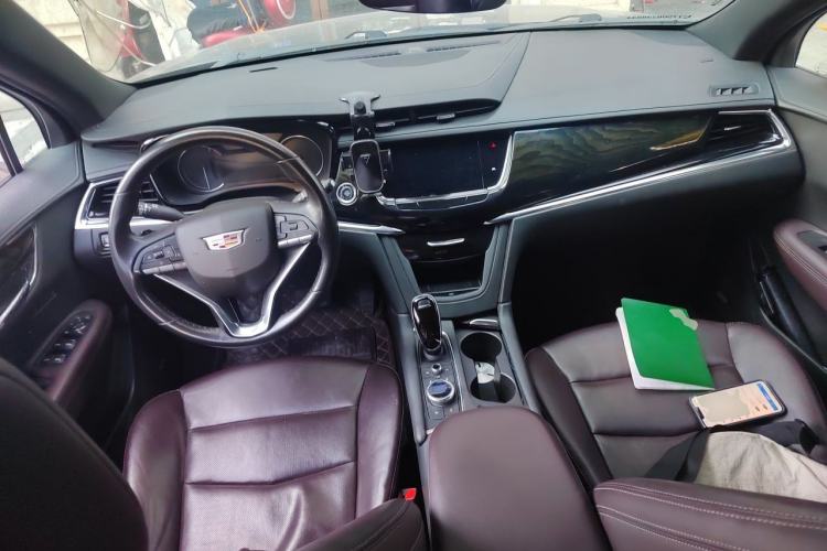 Used Cadillac XT6 2020 28T Six-Seater Luxury Version Center Console