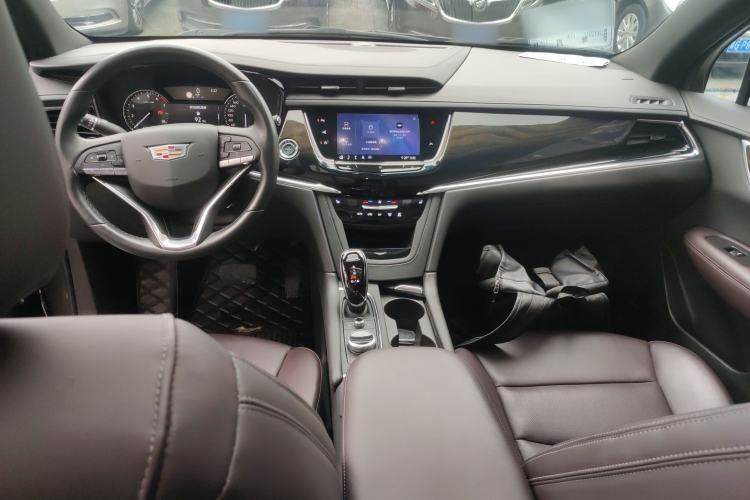 Used Cadillac XT6 2020 28T Six-Seater Four-Wheel-Drive Luxury Version Center Console