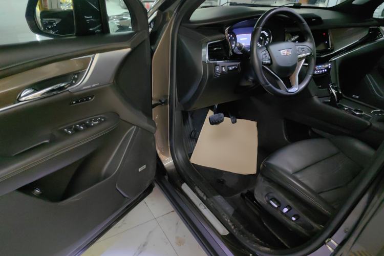 Used Cadillac XT6 2020 28T Six-Seater Four-Wheel-Drive Platinum Sport Edition Driver Seat