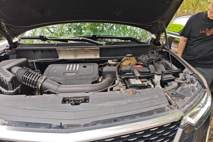 Used Cadillac XT6 2020 28T Six-Seater Four-Wheel-Drive Luxury Version Engine Bay Left