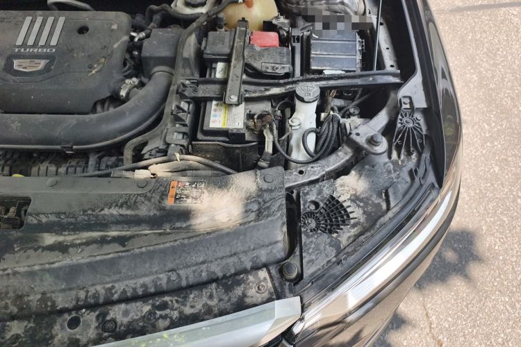 Used Cadillac XT6 2020 28T Six-Seater Four-Wheel-Drive Luxury Version Engine Bay Left