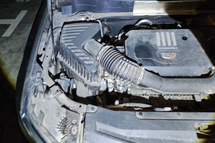 Used Cadillac XT6 2020 28T Seven-Seater Luxury Version Engine Bay Right