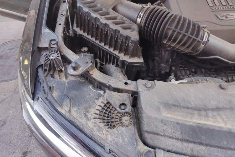 Used Cadillac XT6 2020 28T Six-Seater Luxury Version Engine Bay Right