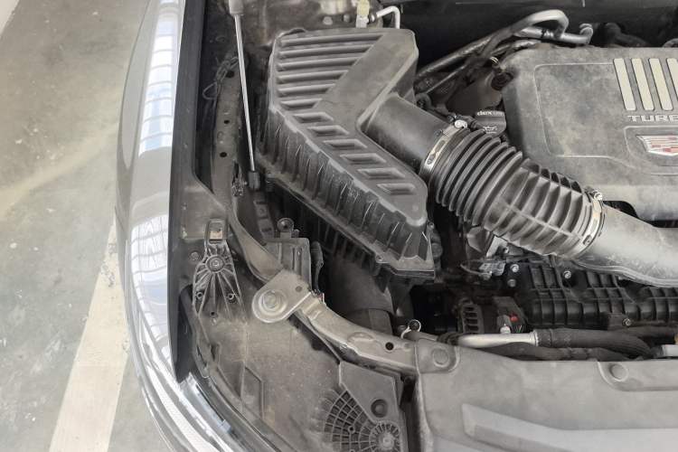 Used Cadillac XT6 2020 28T Six-Seater Four-Wheel-Drive Luxury Sport Vehicle Engine Bay Right