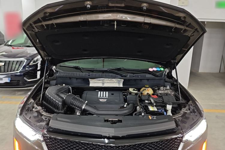 Used Cadillac XT6 2020 28T Six-Seater Four-Wheel-Drive Luxury Sport Vehicle Engine Bay