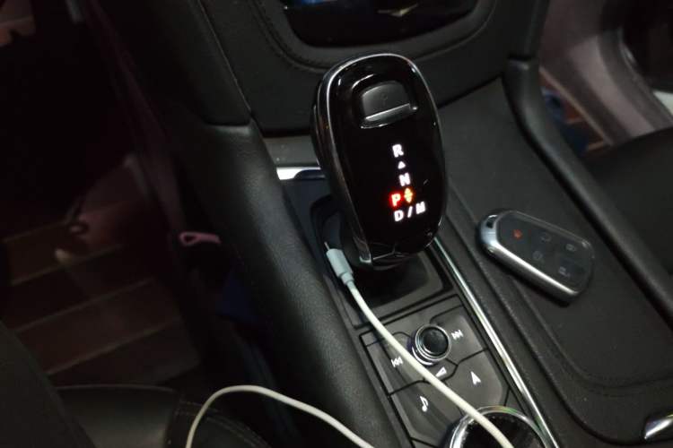 Used Cadillac XT6 2020 28T Six-Seater Four-Wheel-Drive Luxury Version Gear Lever