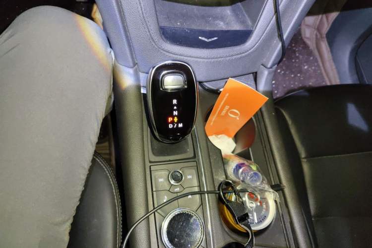 Used Cadillac XT6 2020 28T Six-Seater Four-Wheel-Drive Luxury Version Gear Lever