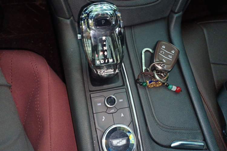 Used Cadillac XT6 2020 28T Six-Seater Four-Wheel-Drive Leading Sport Model Gear Lever