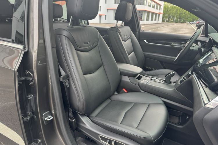 Used Cadillac XT6 2020 28T Six-Seater Four-Wheel-Drive Luxury Version Interior 11