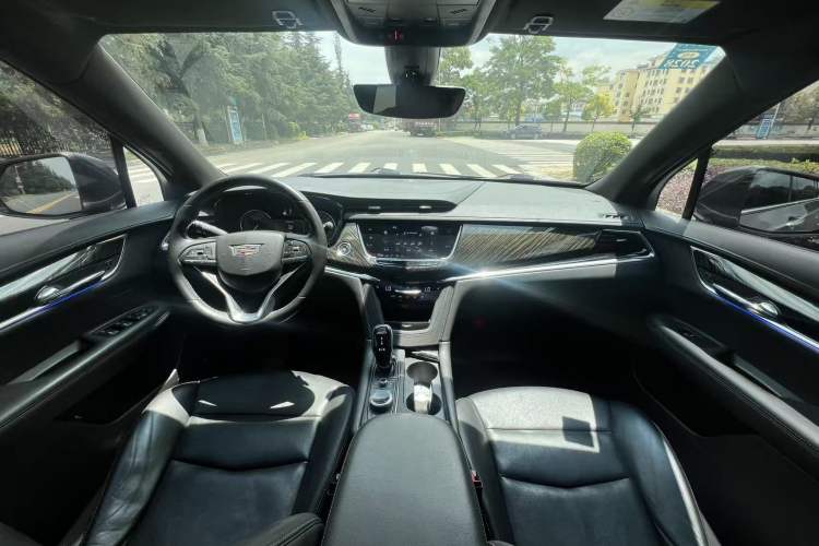 Used Cadillac XT6 2020 28T Six-Seater Four-Wheel-Drive Luxury Version Interior 3