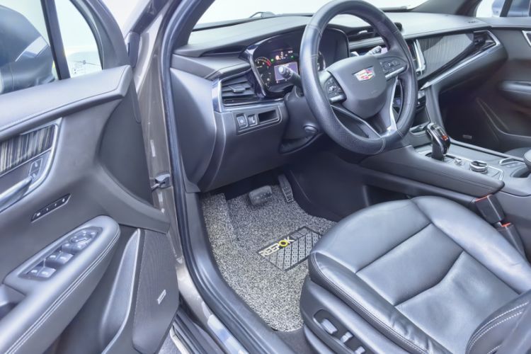 Used Cadillac XT6 2020 28T Six-Seater Four-Wheel-Drive Luxury Version Interior 3