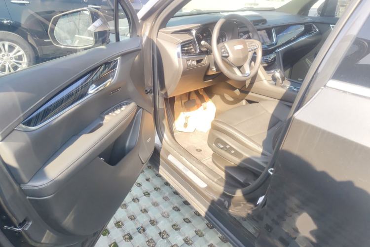 Used Cadillac XT6 2020 28T Six-Seater Four-Wheel-Drive Luxury Version Interior 3