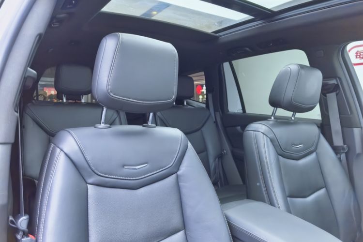 Used Cadillac XT6 2020 28T Six-Seater Four-Wheel-Drive Luxury Version Interior 4