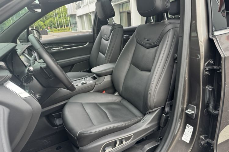 Used Cadillac XT6 2020 28T Six-Seater Four-Wheel-Drive Luxury Version Interior 6