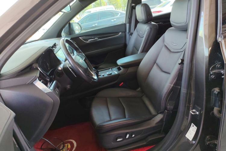 Used Cadillac XT6 2020 28T 7-Seater Luxury Sporty Enjoy-the-Comfort Safety Edition Left Front Seat