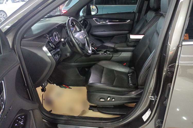 Used Cadillac XT6 2020 28T Six-Seater Four-Wheel-Drive Luxury Version Left Front Seat