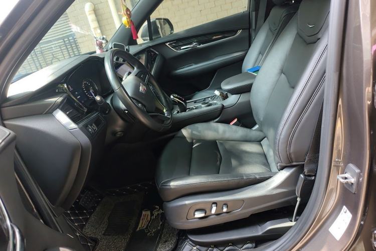 Used Cadillac XT6 2020 28T Six-Seater Luxury Version Left Front Seat