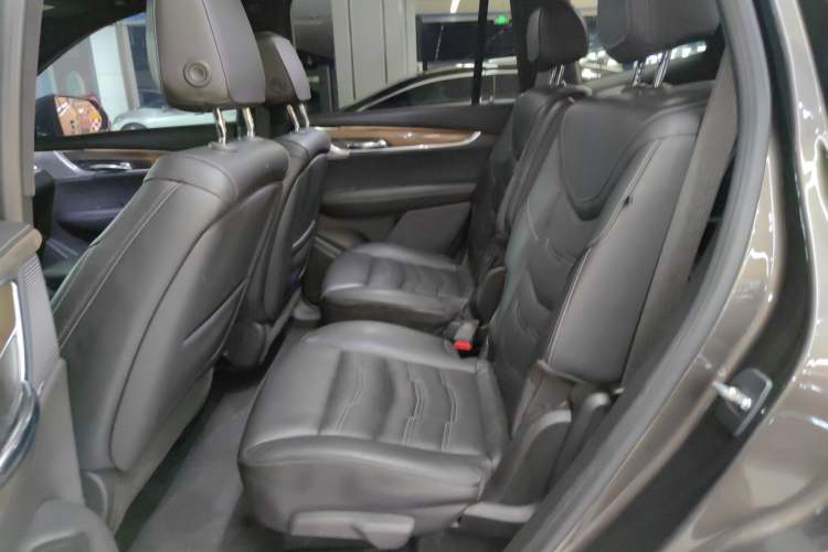 Used Cadillac XT6 2020 28T Six-Seater Four-Wheel-Drive Platinum Sport Edition Left Rear Seat