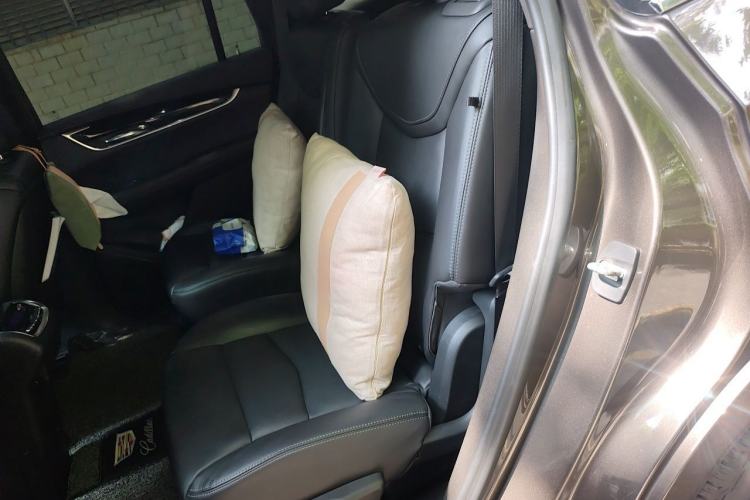 Used Cadillac XT6 2020 28T Six-Seater Luxury Version Left Rear Seat