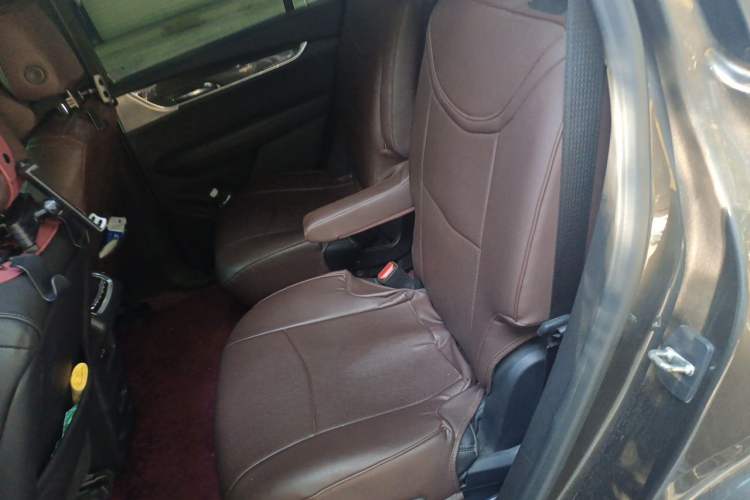 Used Cadillac XT6 2020 28T Six-Seater Four-Wheel-Drive Leading Sport Model Left Rear Seat