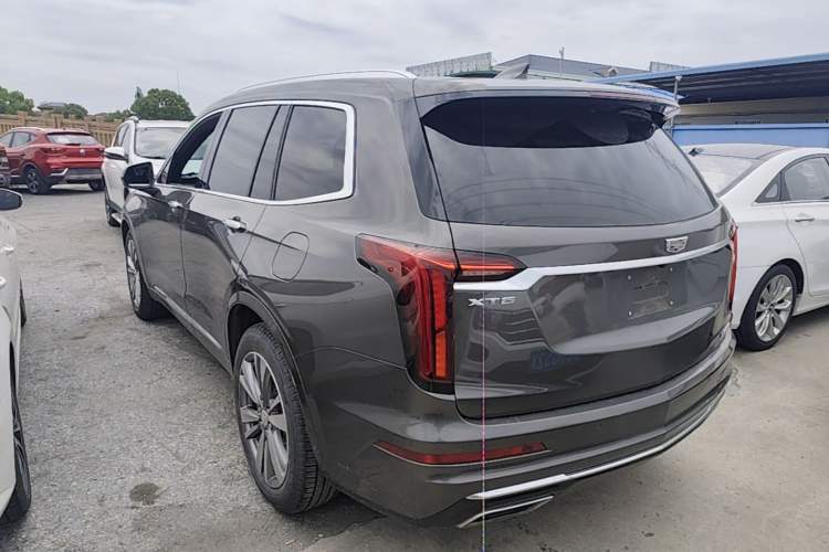 Used Cadillac XT6 2020 28T Seven-Seater Luxury Version Rear Left 45 Deg