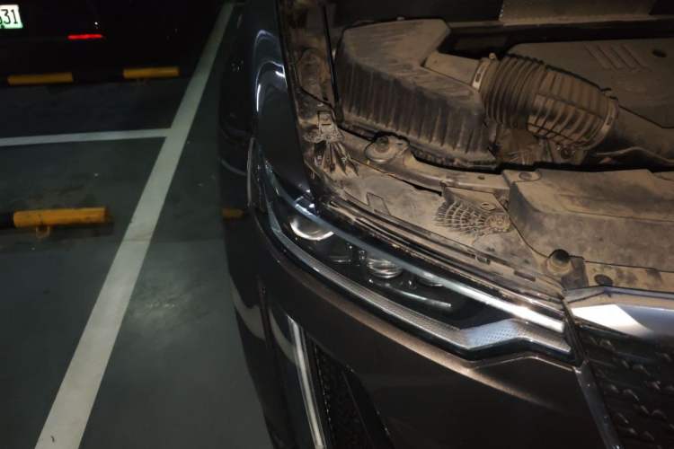 Used Cadillac XT6 2020 28T Six-Seater Four-Wheel-Drive Luxury Version Right Front Headlight