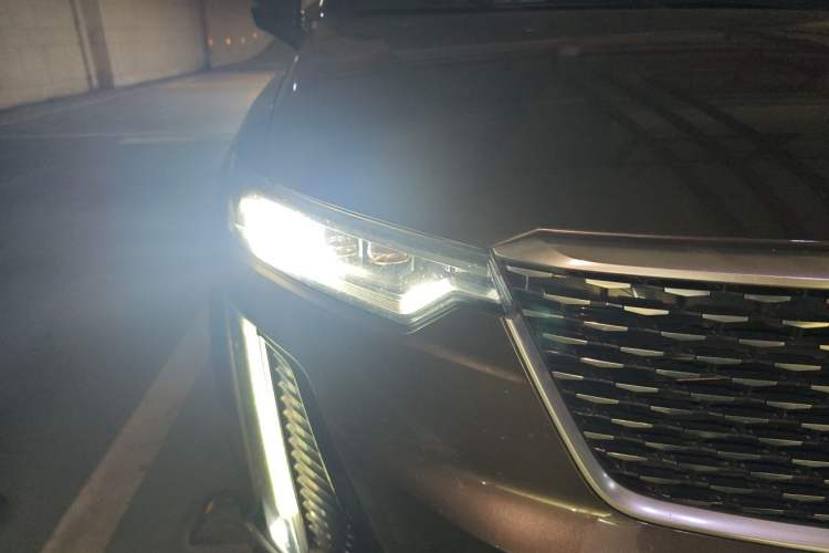 Used Cadillac XT6 2020 28T Six-Seater Luxury Version Right Front Headlight