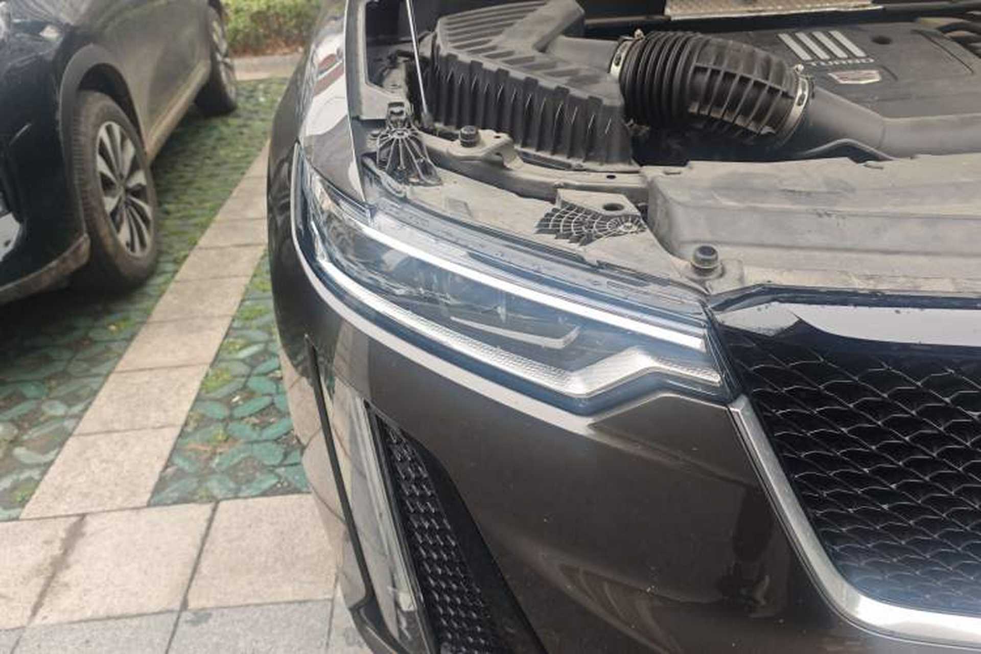 Used Cadillac XT6 2020 28T Six-Seater Four-Wheel-Drive Leading Sport Model Right Front Headlight