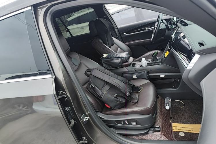 Used Cadillac XT6 2020 28T Seven-Seater Luxury Version Right Front Seat